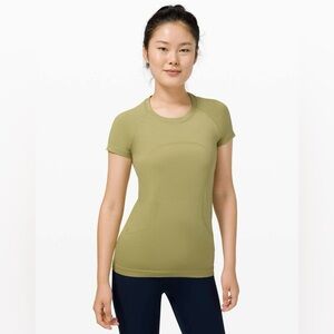 Lululemon Swiftly Tech Short Sleeve 2.0